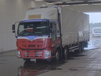Isuzu GIGA