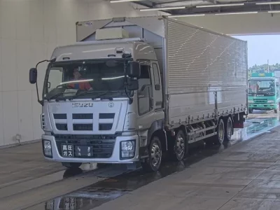 Isuzu GIGA
