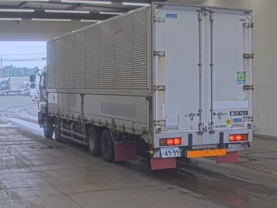 Isuzu GIGA