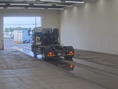 Isuzu GIGA