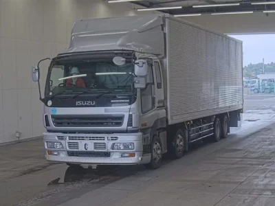 Isuzu GIGA