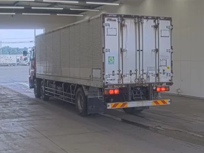 Isuzu GIGA