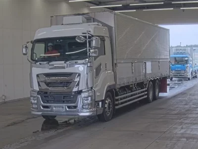Isuzu GIGA