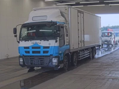 Isuzu GIGA