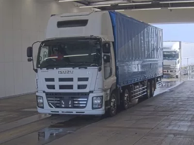 Isuzu GIGA