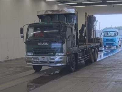 Isuzu GIGA