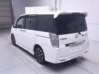 Honda STEP WAGON