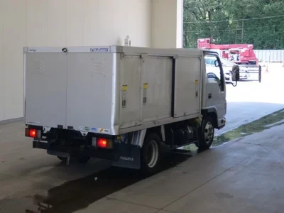 Isuzu ELF