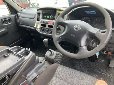 Nissan CARAVAN VAN