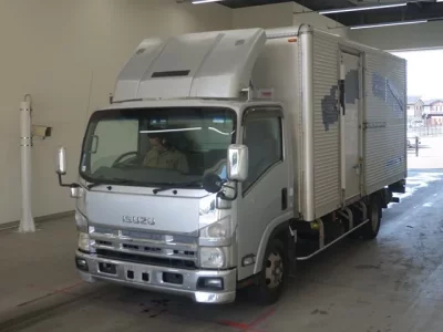 Isuzu ELF