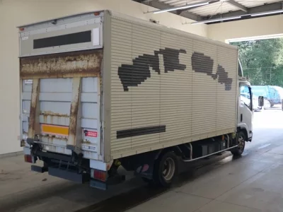 Isuzu ELF