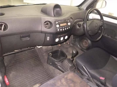 Daihatsu Esse