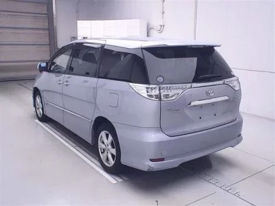 Toyota ESTIMA HYBRID