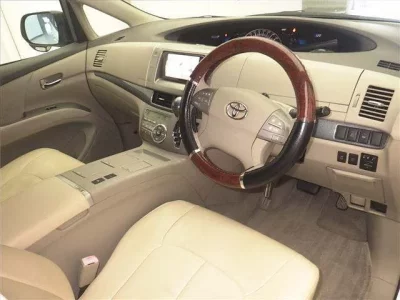 Toyota ESTIMA HYBRID