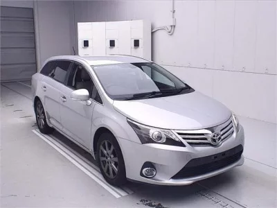 Toyota AVENSIS WAGON