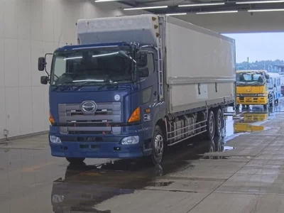 Hino TRUCK