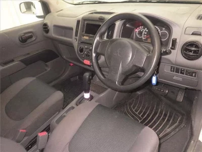 Mitsubishi LANCER VAN