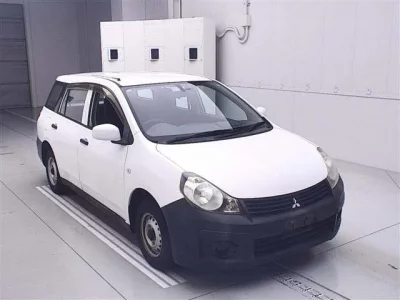 Mitsubishi LANCER VAN