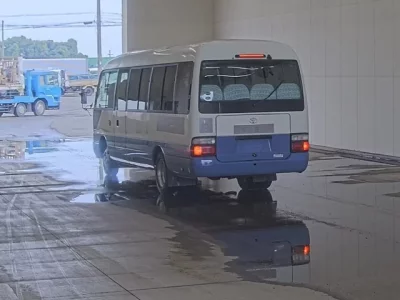 Toyota COASTER