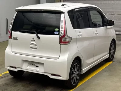 Mitsubishi EK CUSTOM