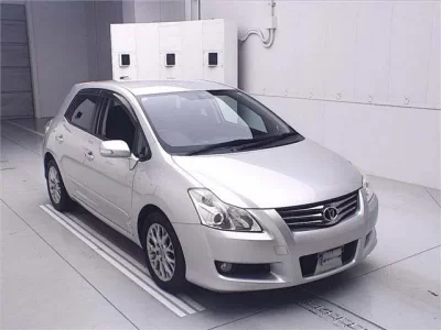Toyota BLADE