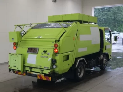 Isuzu ELF