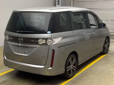 Mazda BIANTE