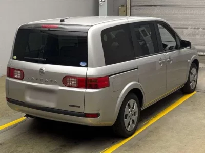 Nissan LAFESTA