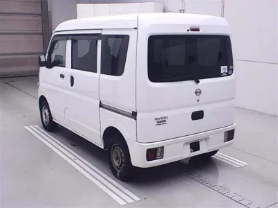 Nissan CLIPPER VAN
