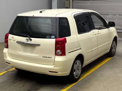 Toyota RAUM