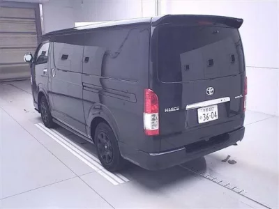Toyota HIACE VAN