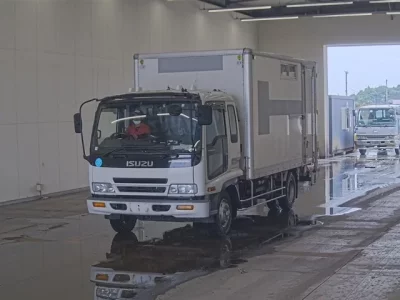 Isuzu FORWARD