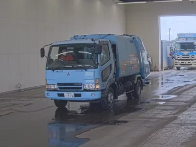 Mitsubishi FUSO FIGHTER