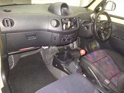 Daihatsu Esse