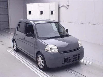 Daihatsu Esse