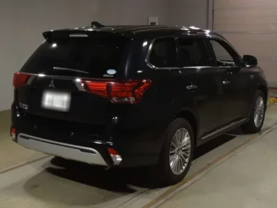 Mitsubishi OUTLANDER PHEV