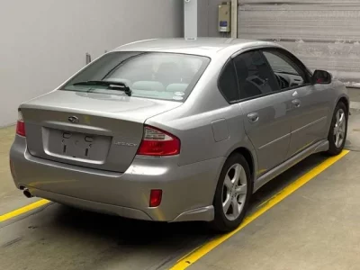 Subaru LEGACY B4