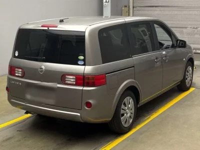 Nissan LAFESTA