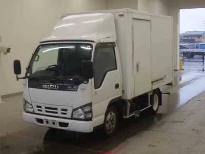 Isuzu ELF
