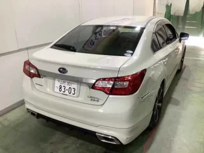 Subaru LEGACY B4