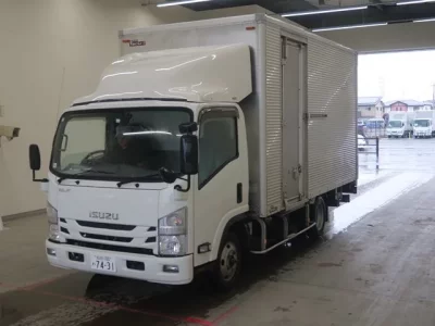 Isuzu ELF