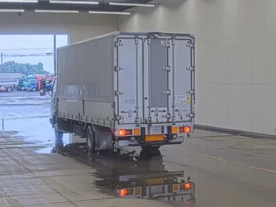 Mitsubishi FUSO FIGHTER