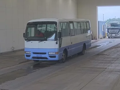Isuzu BUS