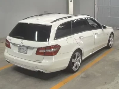 Mercedes-Benz E CLASS WAGON