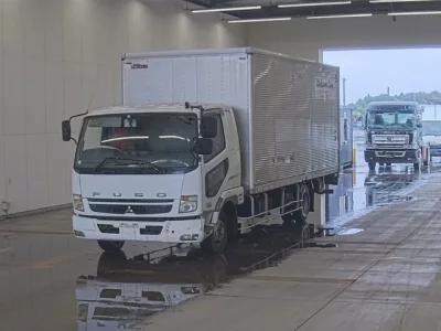 Mitsubishi FUSO FIGHTER