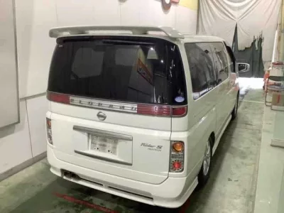 Nissan ELGRAND