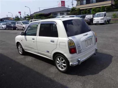 Daihatsu MIRA