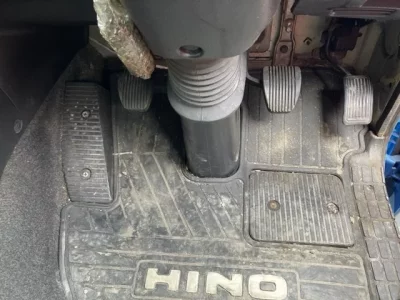 Hino TRUCK