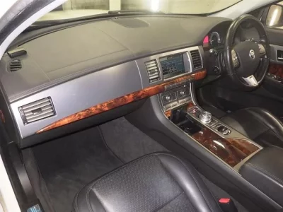 Jaguar XF SERIES
