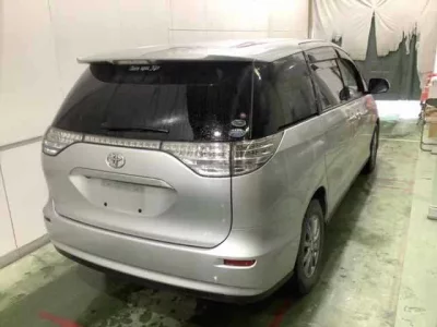Toyota ESTIMA HYBRID